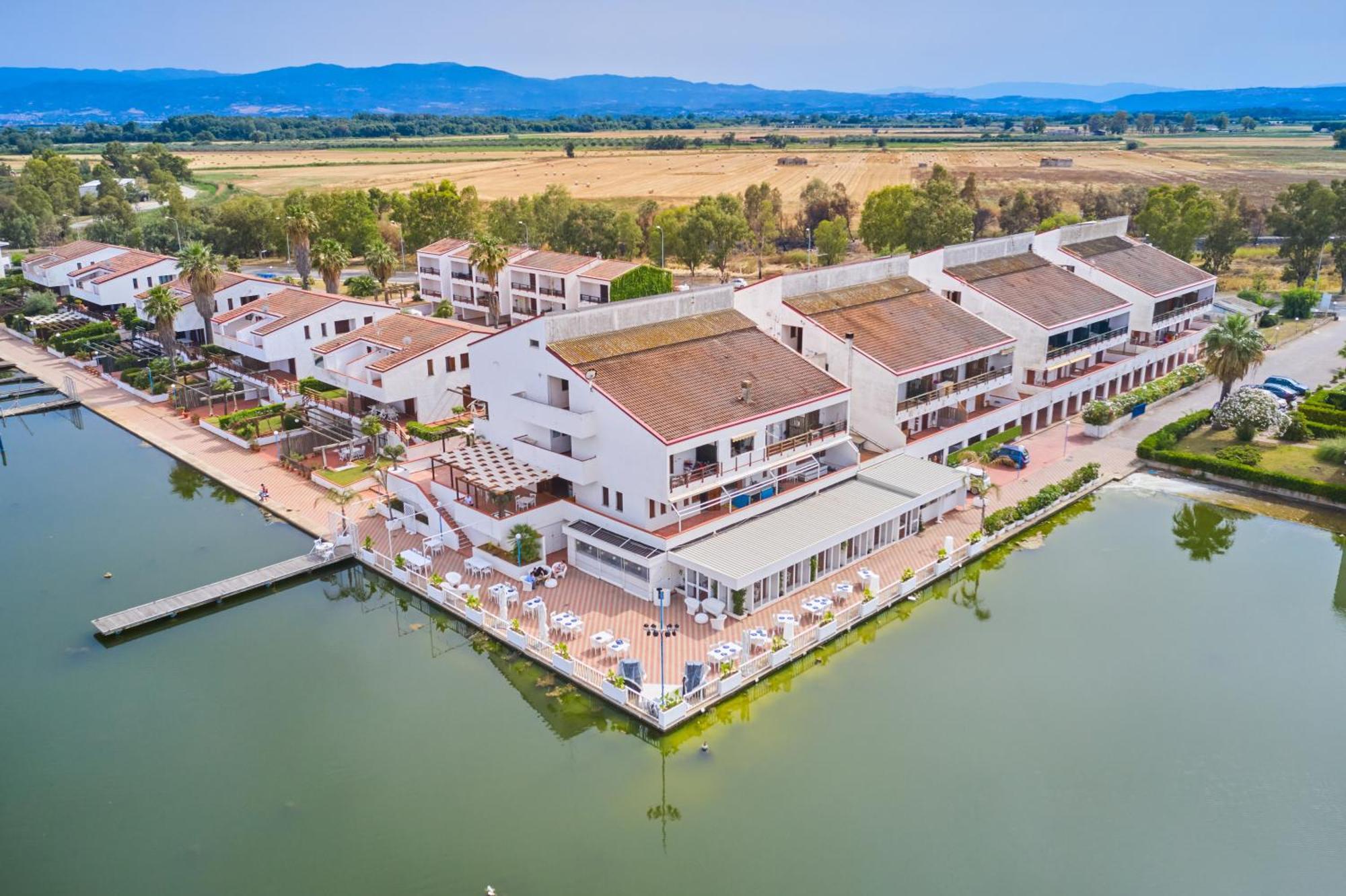 Апарт отель Casa Vacanze Lux By White I Casoni Экстерьер фото